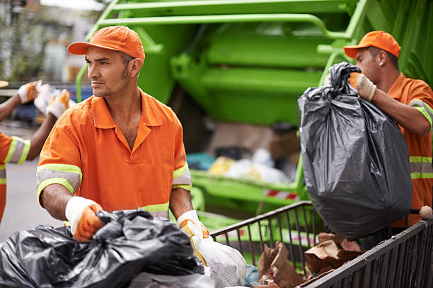 Best Yard Waste Removal  in Middletown, OH